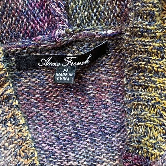 Long Sleeved Hoodie Sweater - Picture 5 of 8